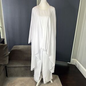 Women’s White 3 Piece Formal Pant Suit Set Size 16 NEW